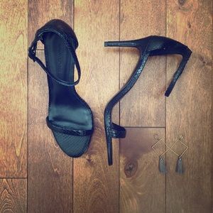 Banana Republic Black Heels, size 8